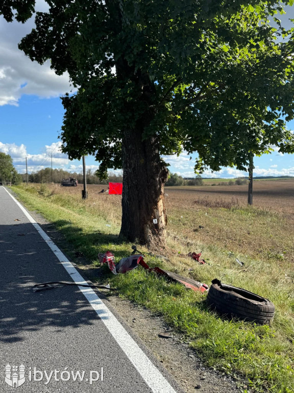 TRAGEDIA na drodze nr 211. NIE ŻYJE 31-latek