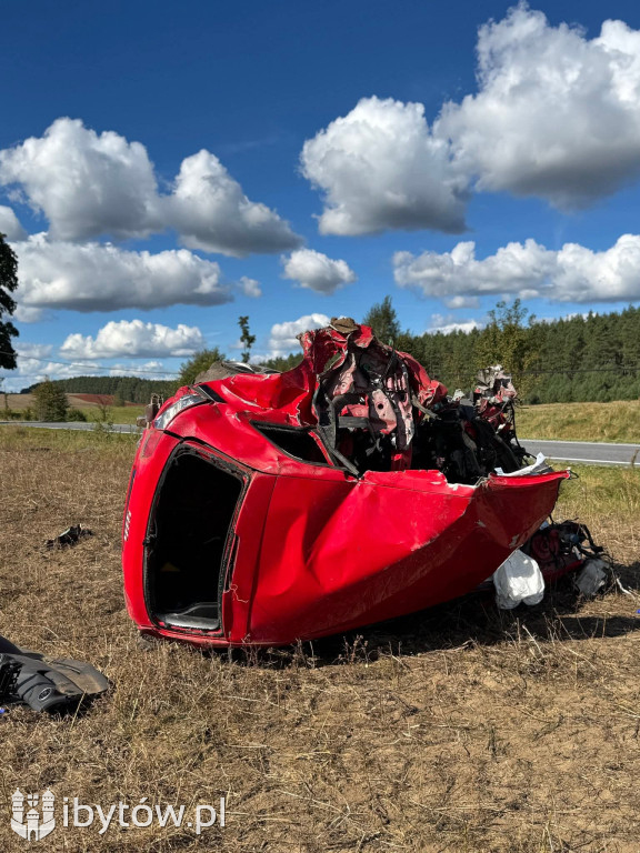 TRAGEDIA na drodze nr 211. NIE ŻYJE 31-latek