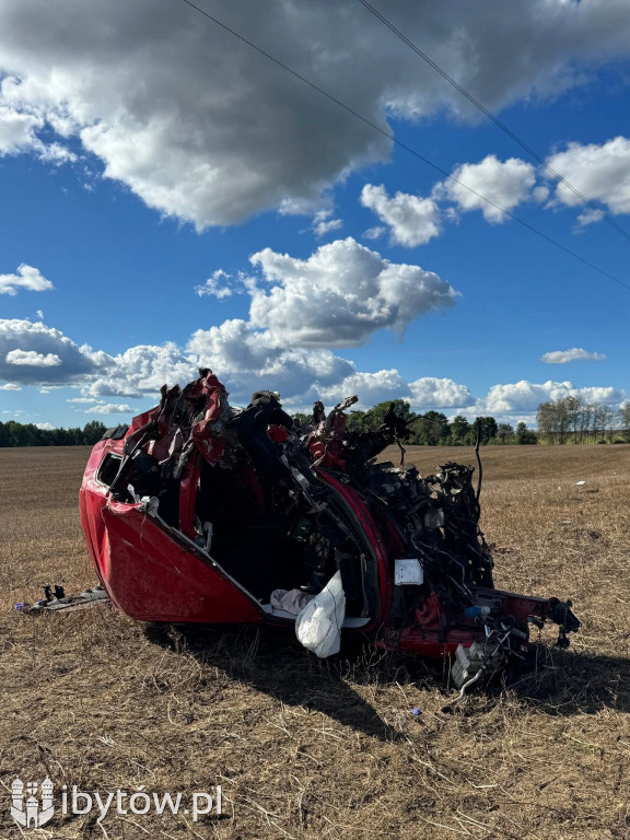 TRAGEDIA na drodze nr 211. NIE ŻYJE 31-latek
