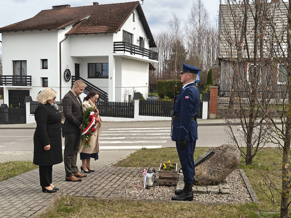 Oddali hołd ofiarom Katynia w Brzeźnie Szlacheckim