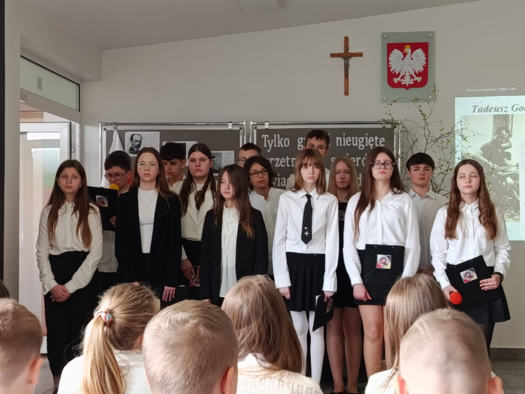 Oddali hołd ofiarom Katynia w Brzeźnie Szlacheckim