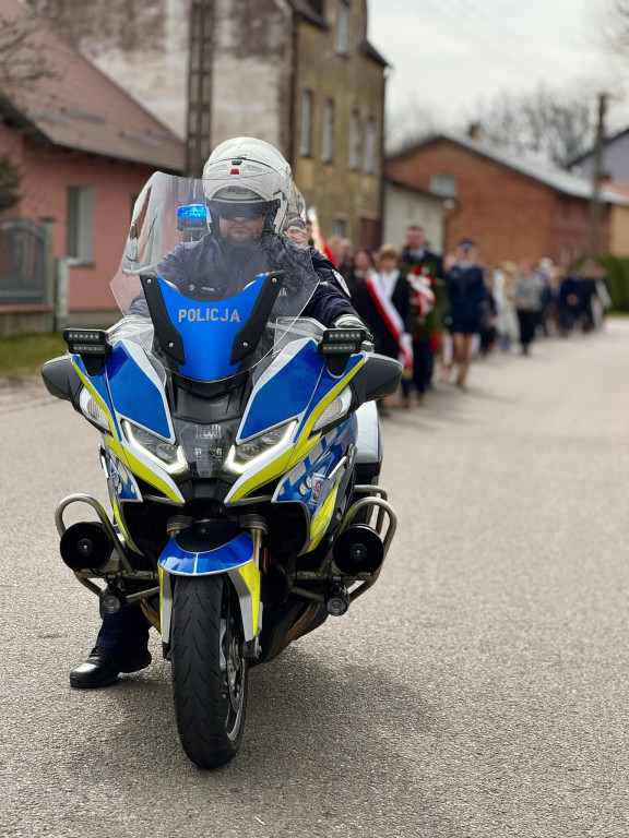 Oddali hołd ofiarom Katynia w Brzeźnie Szlacheckim