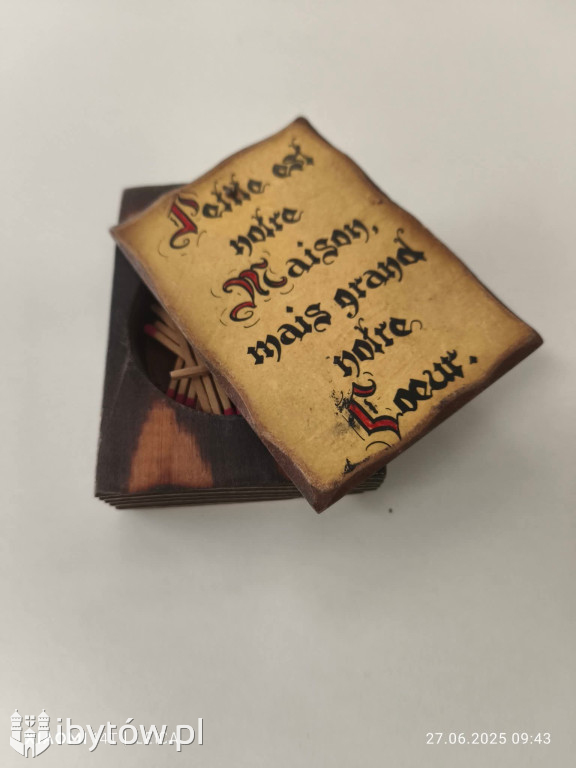 Mężczyzna z ZAPAŁKAMI. NIEZWYKŁA KOLEKCJA Wiesława Mierzejewskiego