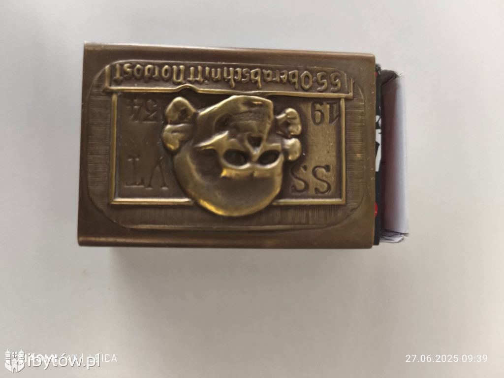 Mężczyzna z ZAPAŁKAMI. NIEZWYKŁA KOLEKCJA Wiesława Mierzejewskiego