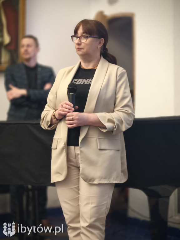 Marzenia zamknięte w kwadracie. Poruszająca wystawa uczestników WTZ