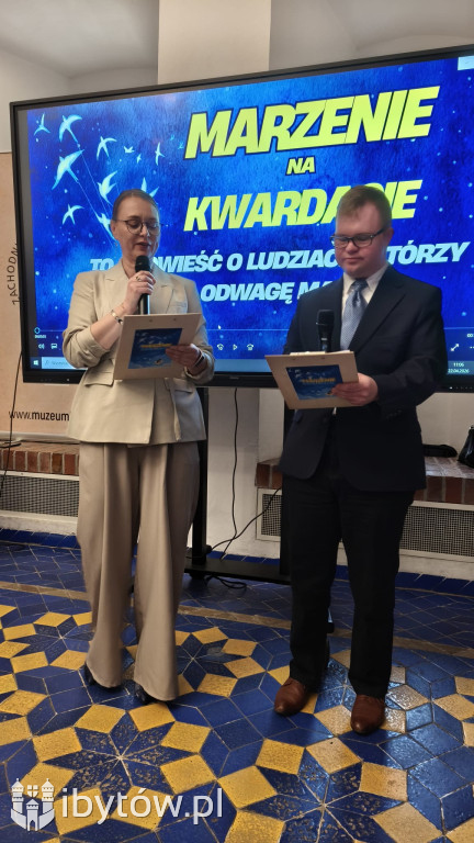 Marzenia zamknięte w kwadracie. Poruszająca wystawa uczestników WTZ