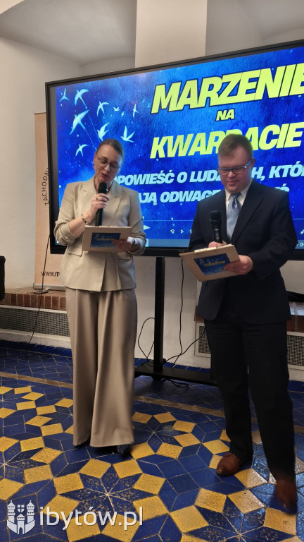 Marzenia zamknięte w kwadracie. Poruszająca wystawa uczestników WTZ