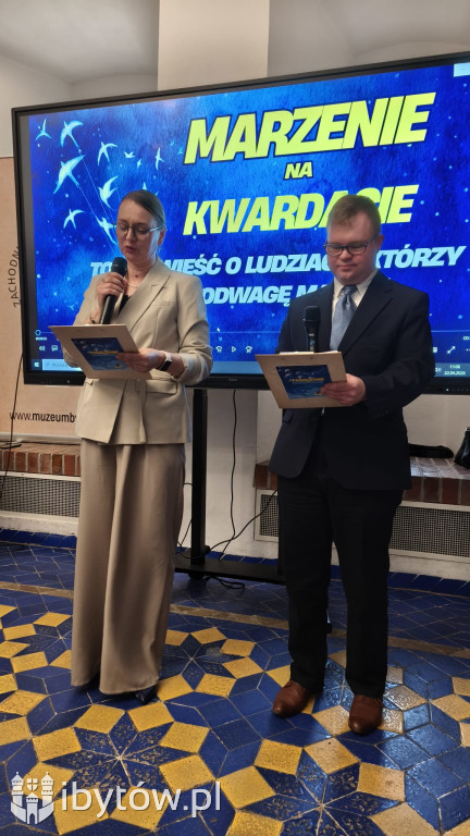 Marzenia zamknięte w kwadracie. Poruszająca wystawa uczestników WTZ