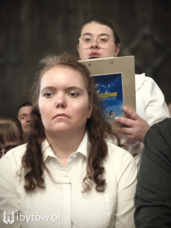 Marzenia zamknięte w kwadracie. Poruszająca wystawa uczestników WTZ
