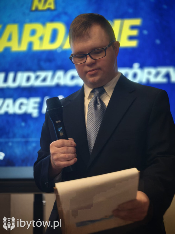 Marzenia zamknięte w kwadracie. Poruszająca wystawa uczestników WTZ