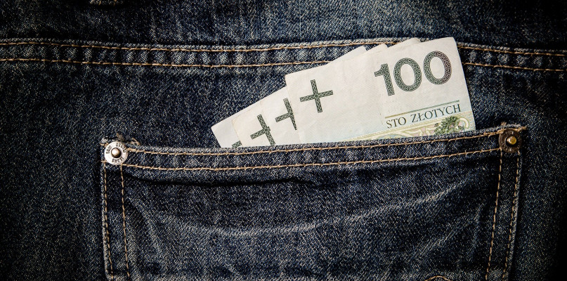 Starosta ujawnia zarobki urzędników. Ile zarabiają Inspektorzy?!