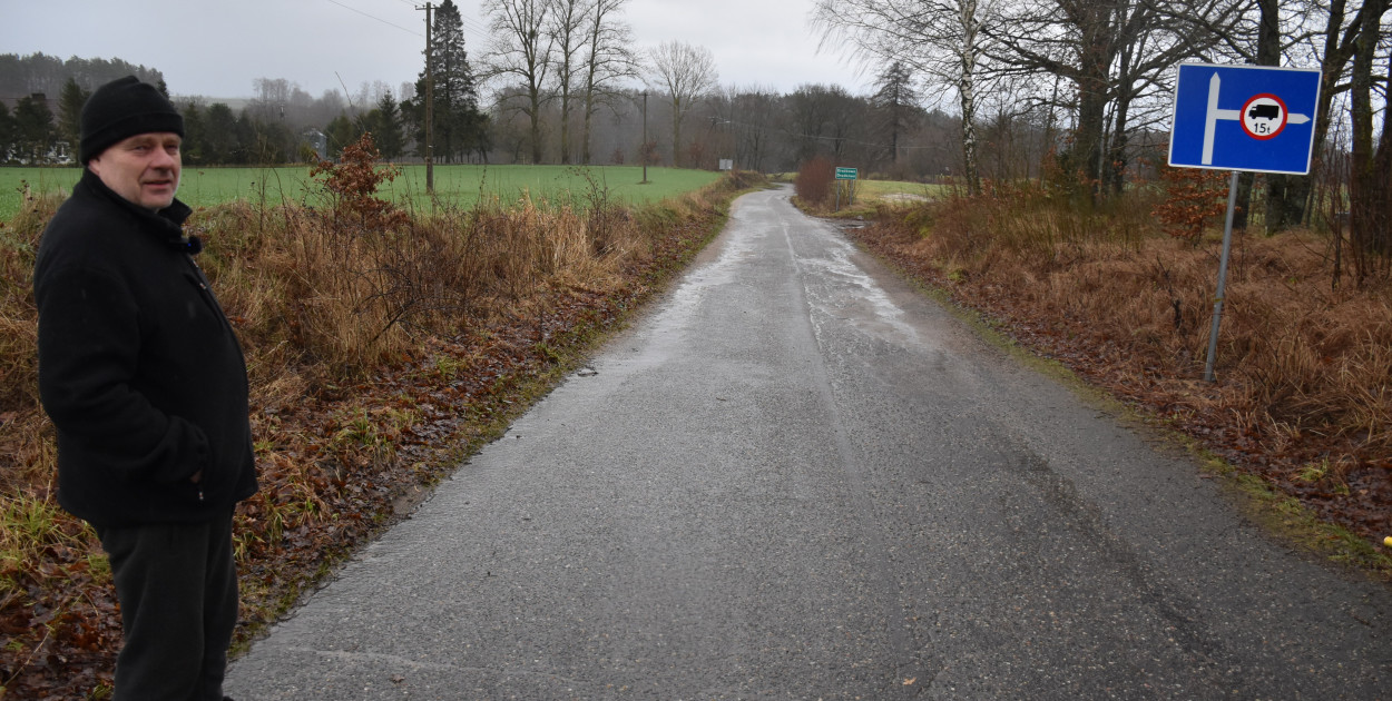 BŁOTNISTY KONFLIKT między wójtem a rolnikiem [WIDEO]