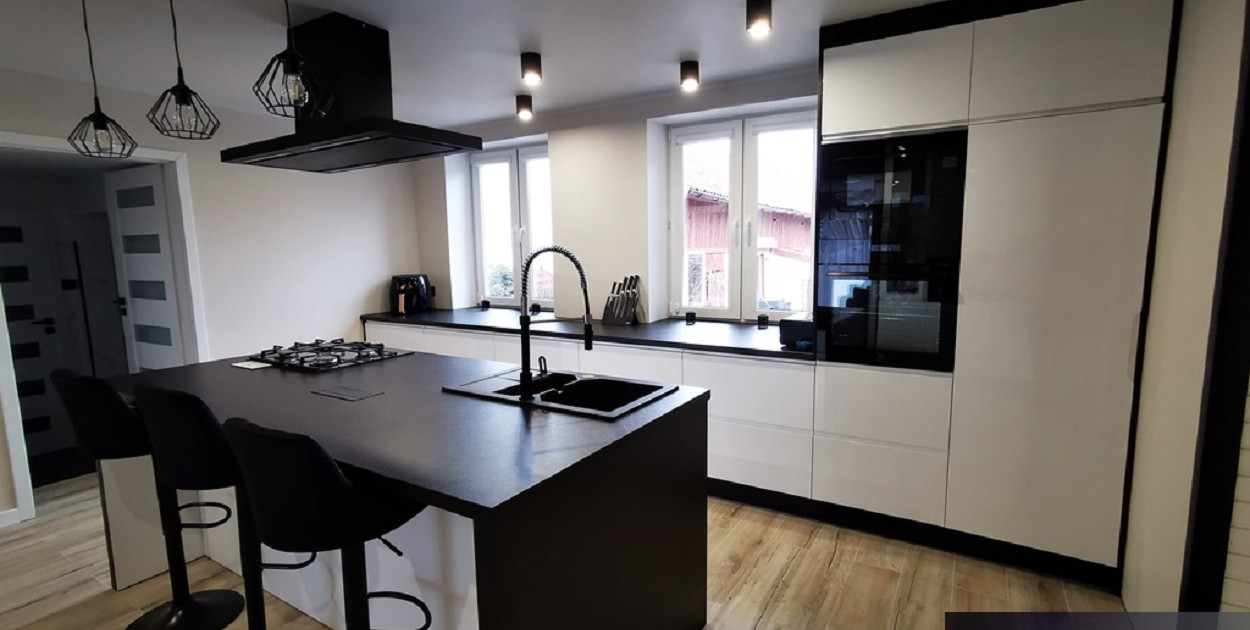 Jak zaprojektować meble kuchenne na wymiar, które będą idealnie pasować do Twojego