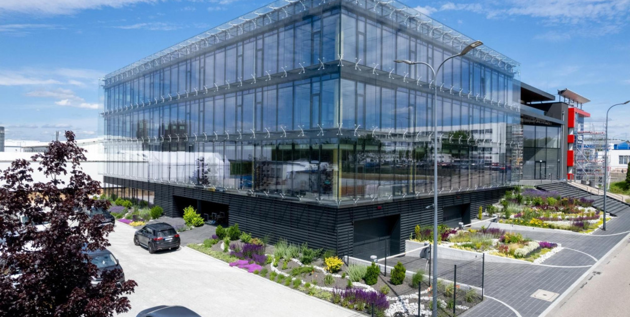 Nowy biurowiec firmy Drutex kosztował ponad 60 milionów złotych
