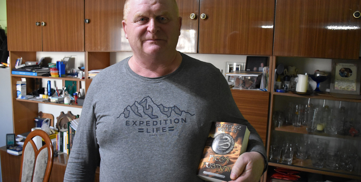 Piotr Janta Lipiński z miejscowości Wojsk wygrał książkę za rozwiązanie krzyżówki 