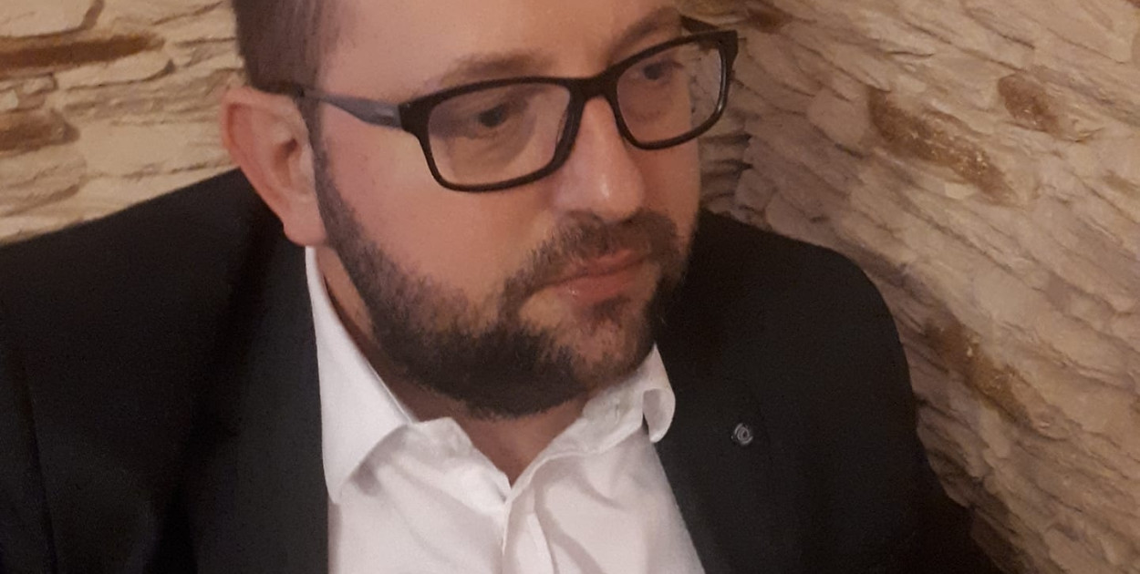Sekretarz Tomasz Łącki zapewnia, że nie miał wpływu na zatrudnienie swoich krewnych w strukturach Gminy Lipnica 