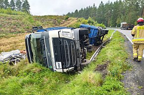 ZDERZENIE samochodów ciężarowych około 1 km za miastem-361