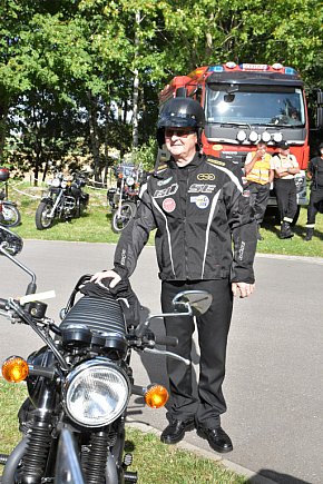 Parchowo znów przyciągnęło tłumy! Moto Folk pełen muzyki, motocykli i… pierogów z jagodami-513