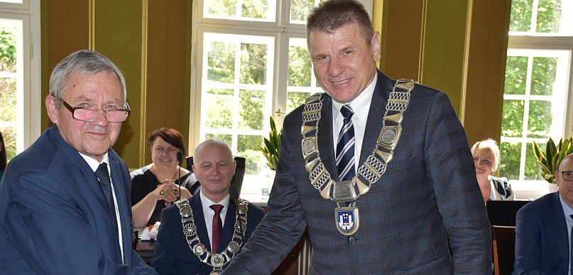 STAŁO SIĘ. Jan Treder ponownie przewodniczącym Rady Miejskiej [FOTO, WIDEO]