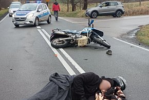 WYPADEK na DK20. Crossowiec ŚLIZGIEM uderzył w Skodę-16515