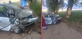 WYPADEK na “gruntówce” za Gostkowem. Ranny Ukrainiec