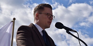 Poseł ogłasza: To nie Nawrocki wygrał. To Trzaskowski przegrał-19653