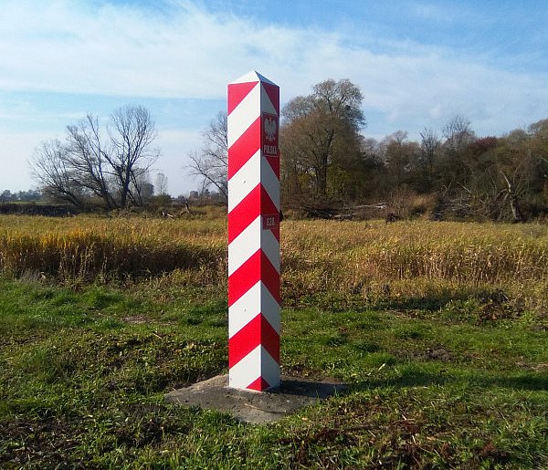 Nie każdy przejedzie bez zatrzymania. Wracają kontrole na granicach Polski-19996