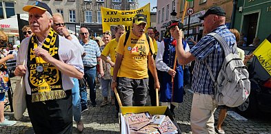 Kaszubi zjadą do Szemuda. Przed nami XXVI Światowy Zjazd Kaszubów-20045