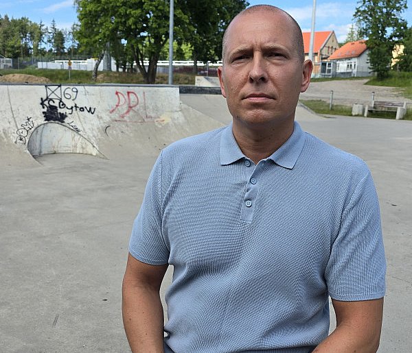 Brutalny ATAK przy skateparku w Bytowie. Poszkodowany syn kandydata -20064