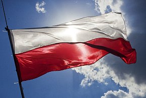 Flaga i hymn na nowo? Rząd chce korekty przepisów dot. symboli narodowych-20211