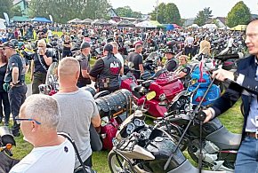 Parchowo zaprasza na Moto Folk. Setki motocyklistów i pierogi z jagodami-20711