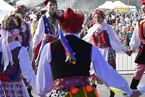Parchowo znów przyciągnęło tłumy! Moto Folk pełen muzyki, motocykli i… pierogów-20712