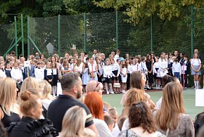 Nowy rok szkolny wystartował. Co się zmienia od 1 września?-20916