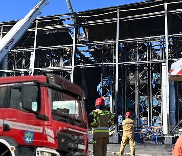Nie najbliżsi, lecz WSKAZANI. Wątpliwości wokół dysponowania jednostek do pożaru-20925