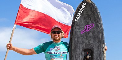 Rekord dla Malwinki! Polak przepłynie Bałtyk na desce windsurfingowej!-20993