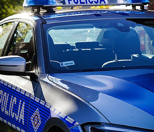 PIJACKA ESKAPADA 46-LATKA! Miał promil alkoholi i PIĘĆ sądowych zakazów!-21121