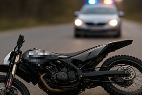 Jechał bez tablic i ubezpieczenia, ale za to z... ZAKAZEM I PROMILAMI!-21145