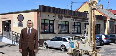 ODWIERT pod sceną w domu kultury w Borzytuchomiu-21550