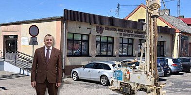 ODWIERT pod sceną w domu kultury w Borzytuchomiu-21550