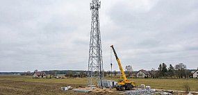 Stalowy KOLOS wyrasta z ziemi. Będzie zasięg!