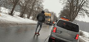 Lodowy ARMAGEDON na drogach powiatu