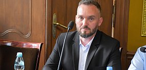 Wojewoda rozwiewa wątpliwości. Zwara głosował legalnie