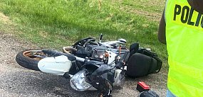 Motocyklista ranny po zderzeniu z osobówką na DK20