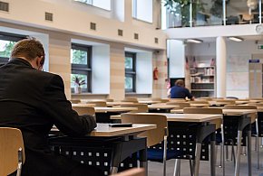 Zmiany w przepisach o wynagrodzeniach. Zapłacą za gotowość do pracy-21801