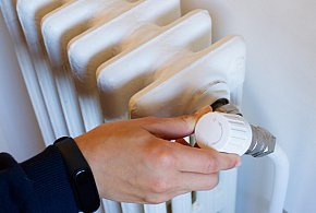 Kaloryfer zakręcony? I tak zapłacisz. Nowe prawo uderzy w lokatorów-22009