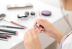 Nie używaj tych kosmetyków. GIS ostrzega przed produktami-22216