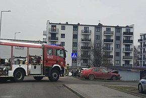 Poranna KRAKSA OSOBÓWEK w Bytowie. Policjanci apelują do kierowców!-22203