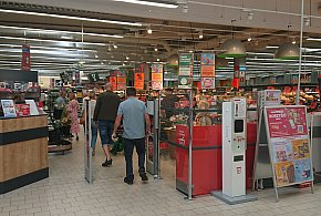 Pracownicy popularnej sieci mają dość. W południe zatrzymają pracę-22359