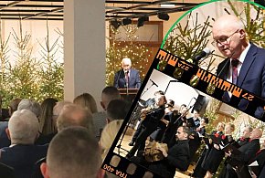 Po sesji budżetowej – świąteczny koncert w zamku. Radni gośćmi burmistrza-22491