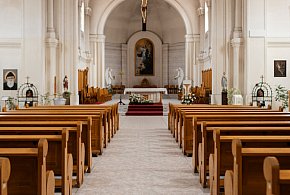 Miliony na Kościół w 2026 roku. Państwo co roku dokłada do duchownych-22604